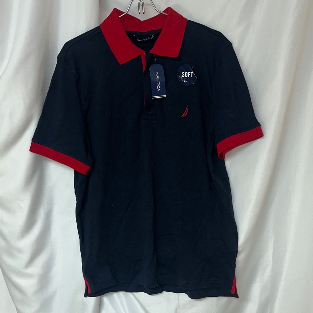 NWT! Nautica men's 1/4 zip polo shirt in navy/red. Size M